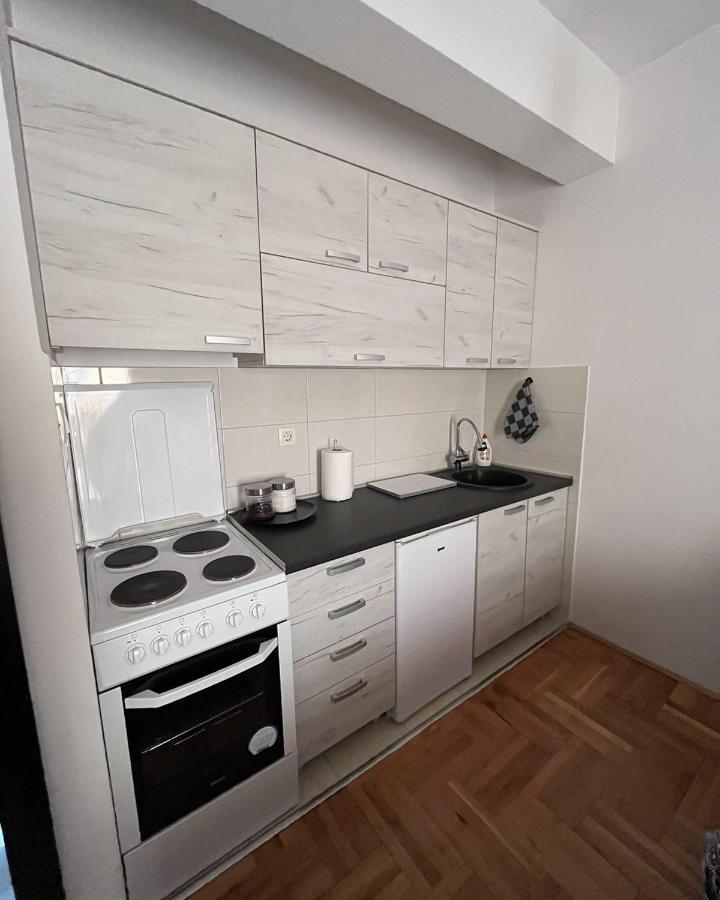 Studio Place 8 Podgoriţa Exterior foto